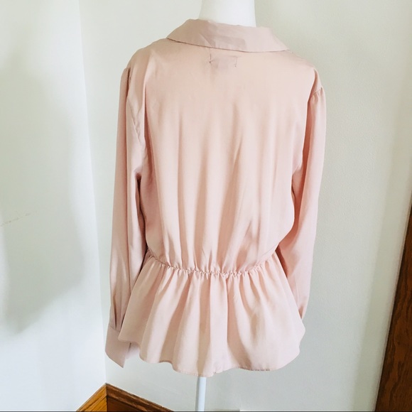 Elle Brand Cinched Waist Beige Blouse Crochet Lace - Picture 3 of 8